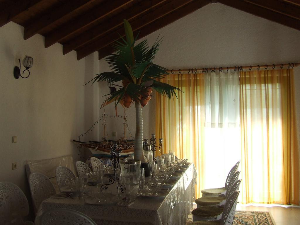 Castellino Studios 2*