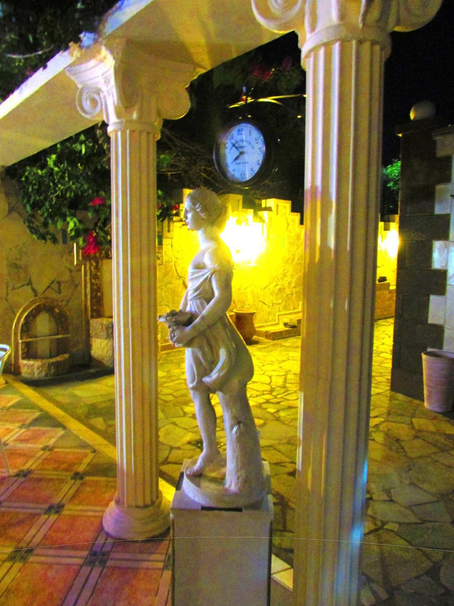Gasthof Castellino Studios